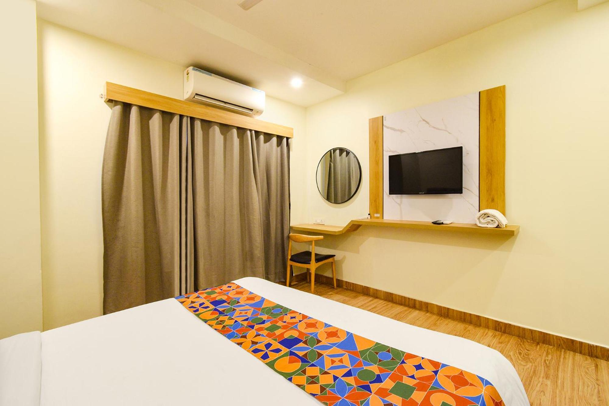 Fabhotel White Ridge - Kondapur Kondapur  Exterior photo